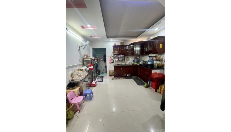 HẺM XE HƠI, 64M2, NHÀ ĐẸP 3 TẦNG,  NGAY CHỢ BÌNH TRỊ ĐÔNG, GIÁ NHỈNH 5 TỶ